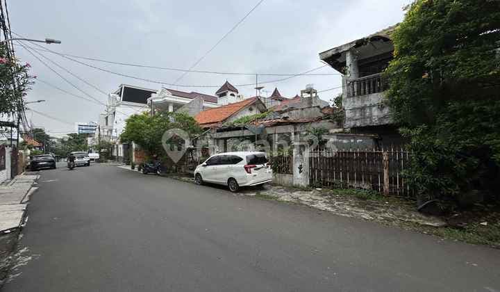 Rumah Hitung Tanah di Tebet Barat, Akses Jalan Lebar 3 Mobil