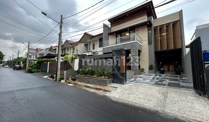 New House Inside Gudang Peluru Tebet Complex, 3-Car Road Access, One Gate System