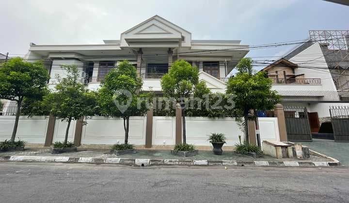Jual Rumah Besar di Nginden Intan Raya Surabaya Timur