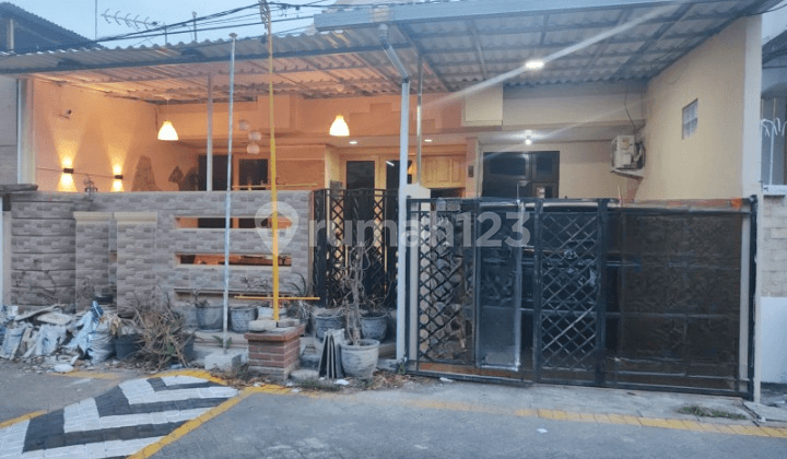 Dijual Rumah Bagus di Mulyosari Tengah Surabaya Dijual Rumah Bagus di Mulyosari Tengah Surabaya
