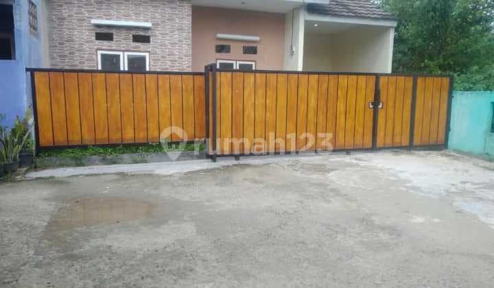 Rumah Di Griya Errina Rawakalong
