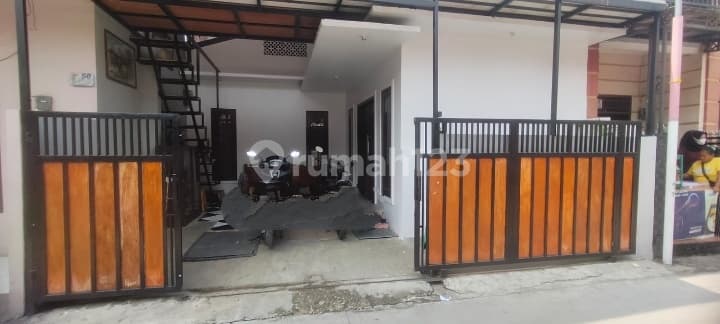 Rumah 2 Lantai Di Poris Plawad Utara