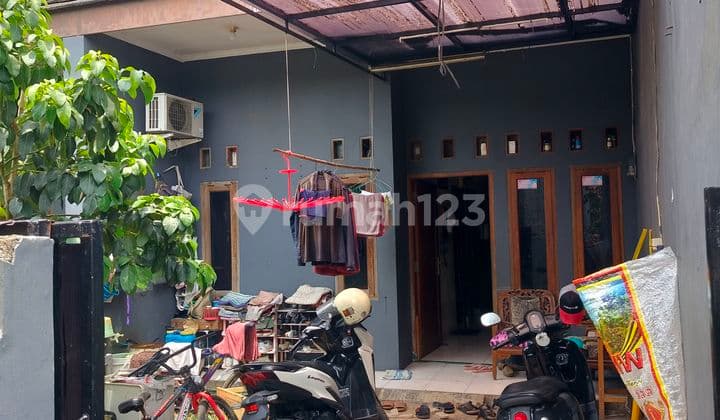 Rumah di Karang Tengah Dekat Meruya Selatan