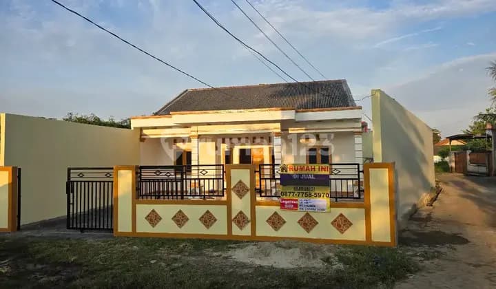 Rumah Di Jl. Rajawali Rajeg