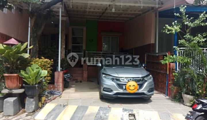 Rumah Di Taman Provence Palem Semi