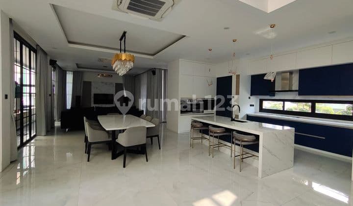 Luxury House Gading Elok Barat Kelapa Gading