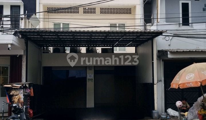 Dijual Rumah untuk Usaha Depan Pasar Mandir