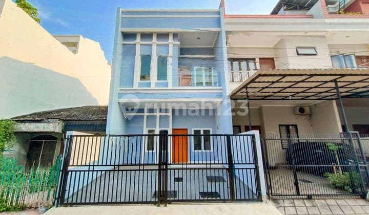 Rumah 2 Lantai Brand New 102 M2 Janur Kuning Elapa Gading