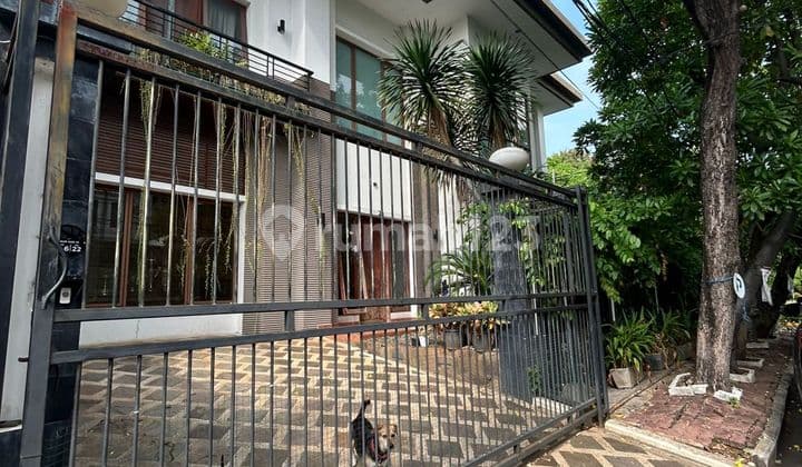 DIJUAL RUMAH HOOK 2 LT. JANUR ASRI KELAPA GADING