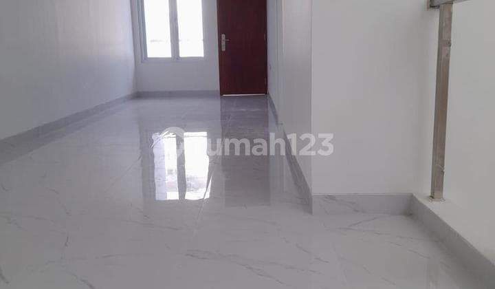 Dijual Rumah Baru Janur Kuning Bebas Banjir Dekat Taman Jogging