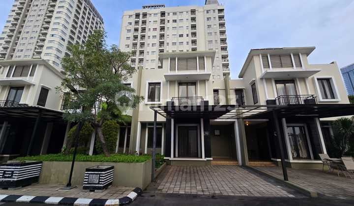 For Sale Semi-Furnished Luxury Townhouse in Thamrin City