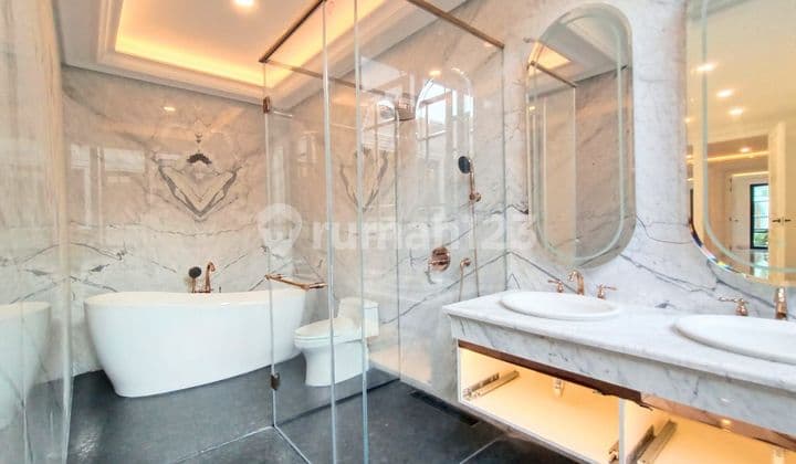 VILLA Gading Indah Kelapa Gading Luxury House Brand New