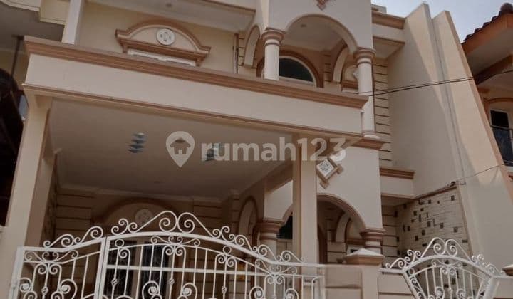 Rumah Sunter Kirana 3 Lantai Sudah Renovasi SHM Sunter, Jakarta Utara