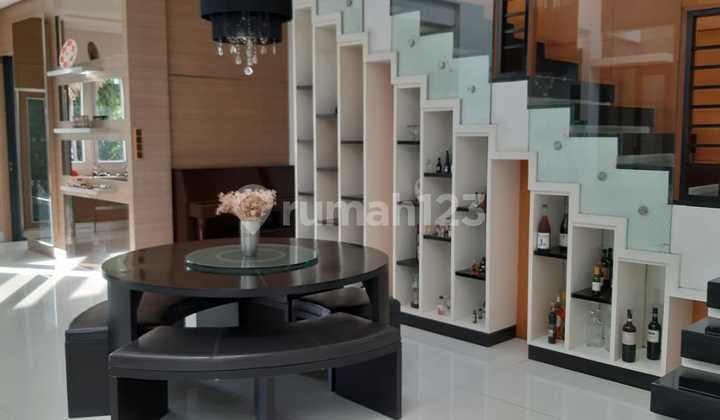 Rumah Mewah di Bukit Gading Mediterania Kelapa Gading