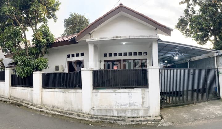 Dijual Rumah Lux Didalam.komplex Perumahan Pasirkuda Kota Bogor Rumah Bagus SHM di Pabrik Chiki, Jl. Raya Ciomas, Ciomas, Ciomas, Bogor, Jawa Barat, Indonesia, 16610, Pasir Kuda
