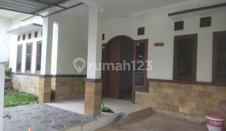 Bismillah Jual Rumah Siap Huni di Vbi 2, Posisi Hook Hadap Timur, Full Kitchen Set