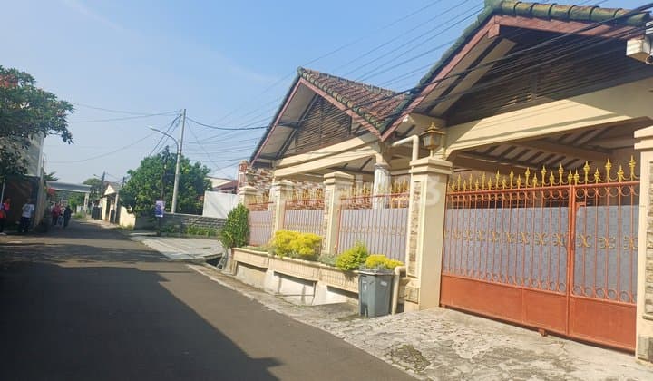Rumah Besar LT 428, Berhadapan Cluster Premium, Bonus Rumah Doa