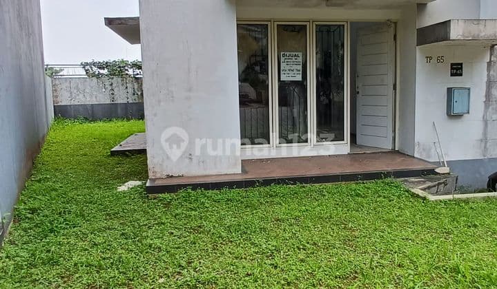 For Sale: House Facing the Park, Bonus Side Land in Rancamaya