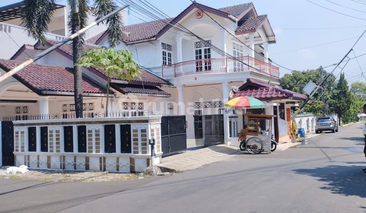 Disewakan Rumah Cocok Untuk Kantor, Di Jln.Panduraya, Bogor Utara