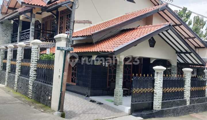 Rumah 2 Lantai View Gunung Salak Di Belakang Kebun Raya Residence