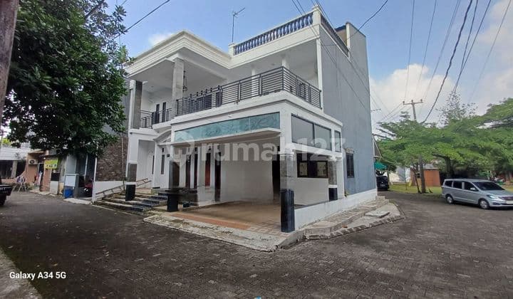 Rumah 2 Lantai Siap Huni, Akses Langsung Tol Borr