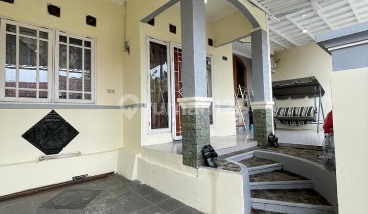 Disewakan Rumah 2 Lantai Full Furnished di Acropolis Karadenan Cibinong - Siap Huni, Lokasi Strategis!