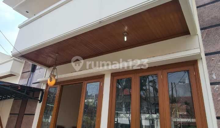 Dijual Rumah Mewah Siap Huni Pulomas 2 Lantai