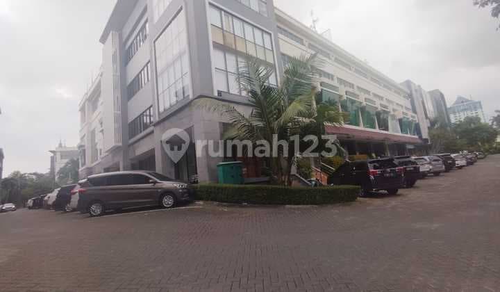 Ruko 31/2 Lantai di Komplek Niaga Mediterania Pik 1 Jakarta Utara