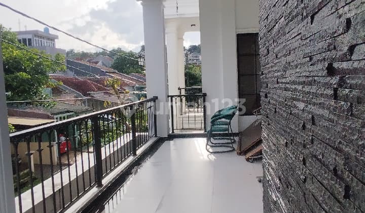Rumah Mewah Plus Furniture View Gunung Di Sentul City