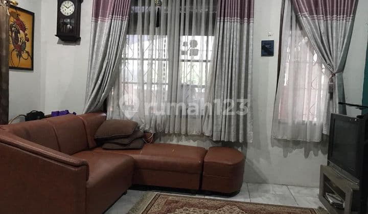 Butuh Cepat Rumah Strategis di Taman Poris Gaga Cipondoh Tangerang