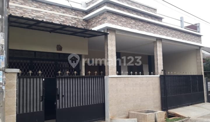 Rumah Siap Huni Lokasi Strategis di Bukit Indah Ciputat TangSel