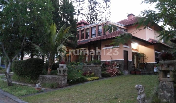 Dijual cepat Villa di Puncak Resort Pacet Jawa Barat