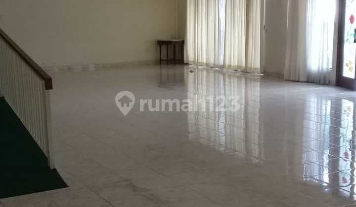 Villa Mega Mendung Lokasi Bagus Cocok Tempat Meditasi