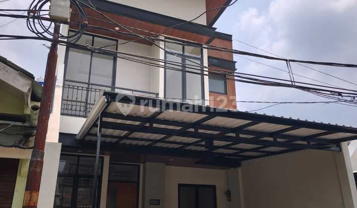 Rumah Kencana loka dekat ke sekolah-sekolah terbaik, dekat dengan stasiun kereta dan Toll