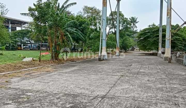 Gudang dikawasan Manis