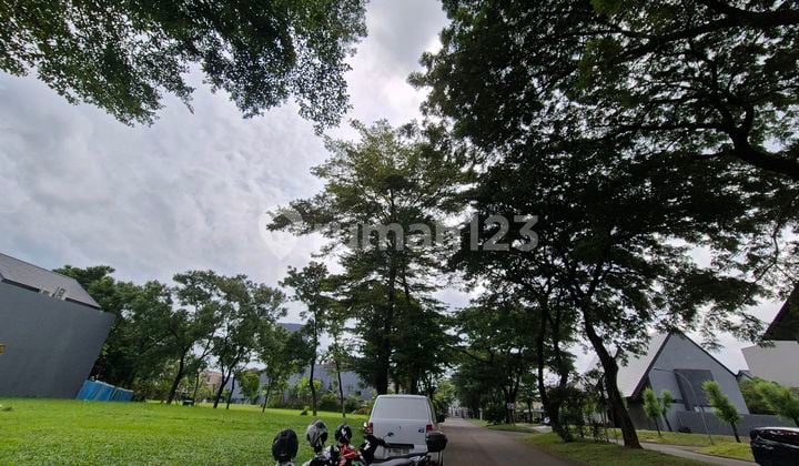 Kaveling hoek Palma lokasi bagus, paling favorite hadap timur dan utara