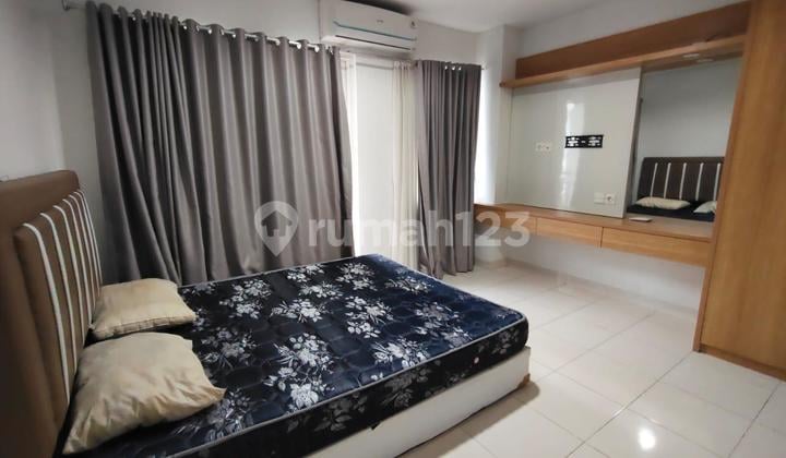 Siap Huni Apartemen 2 BR Semi Furnish Belakang Aeon Mall Sentul City, Bogor