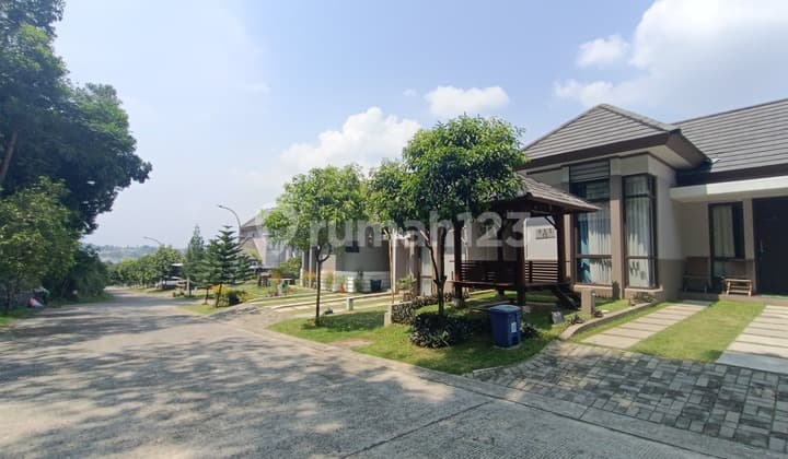 Rumah Modern 2 Lantai Rooftop View Pegunungan Dekat Jungleland Sentul City, Bogor