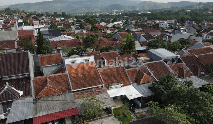 Rumah Minimalis Semi Furnish View Pegunungan Sentul City, Bogor