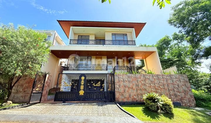 Rumah Siap Huni Pool Depan Green Area View Gunung di Sentul City, Bogor