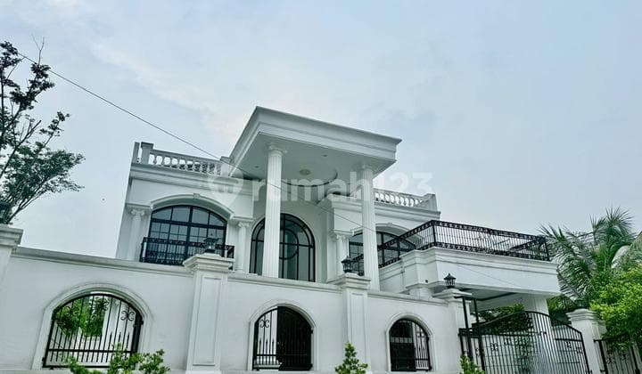 Rumah Classic 2 Lantai Private Pool Dekat Pos Security Cluster Exclusive Sentul City Bogor