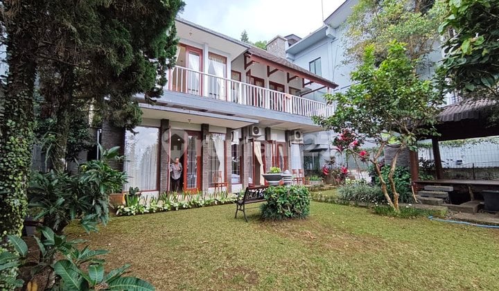 Rumah Semi Villa Dago Resort Pakar Dekat Golf