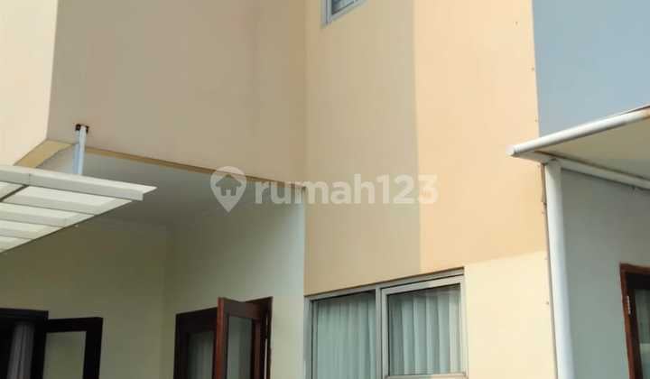 Rumah di Bukit Cinere 2 Lantai SHM Bagus