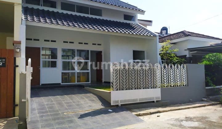Rumah Di Bintaro Jaya Sektor 2, Hadap Selatan, 2 Lantai Bagus Shm