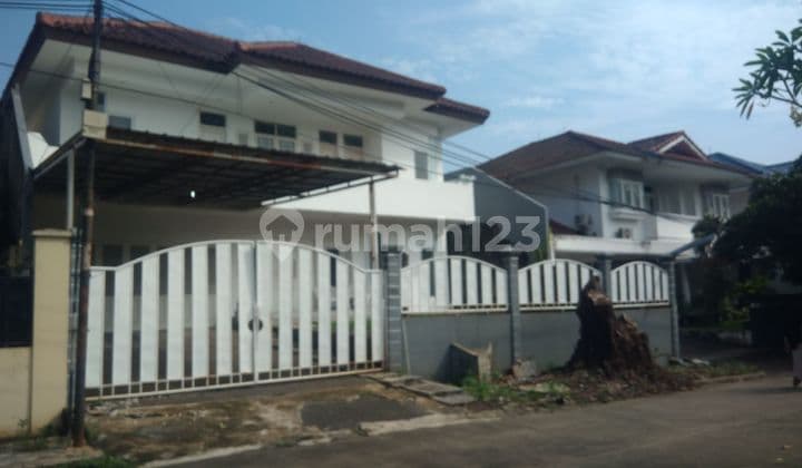 Rumah Disewakan di Megapolitan Cinere 2 Lantai Bagus hadap Timur