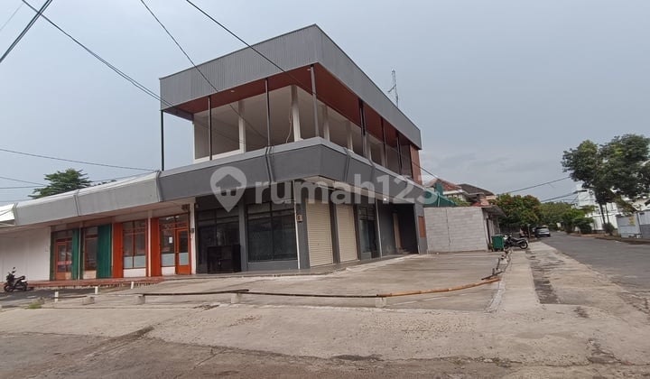 Ruko2 Lantai di Lokasi Strategis Cinere, Bebas Banjir