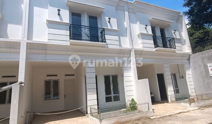 Rumah 2 Lantai di Shafa One, Jl. PLN Cinere SHM Hadap Timur