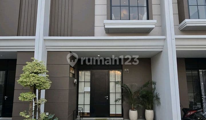 Rumah Baru Mepet Pakuwon City Mall & Kampus Its Surabaya Timur