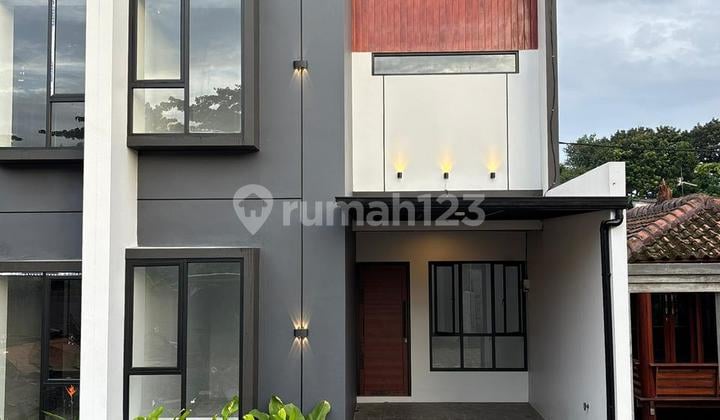 Rumah Scandinavian Dalam Cluster Exclusive Lokasi Nempel Jaksel