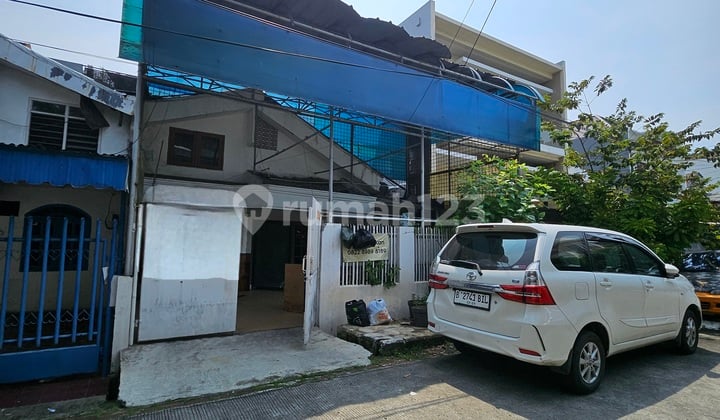 Disewakan Rumah 2.Lantai